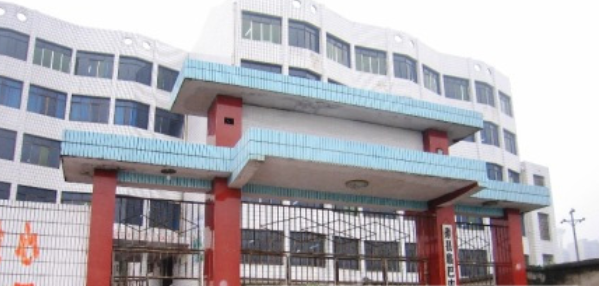 四川渠縣臨巴中學(xué)報名條件及招生對象