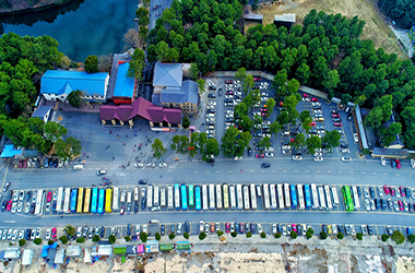 門庭若市--何永春 13587271548.jpg